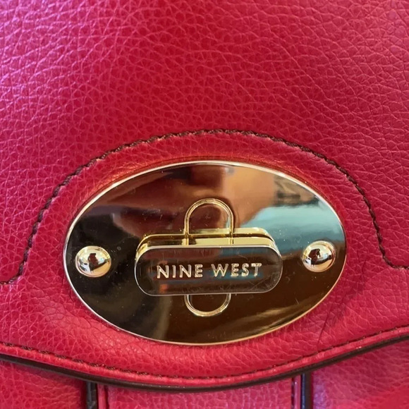 3/$15 Nine West red purse - Picture 3 of 12